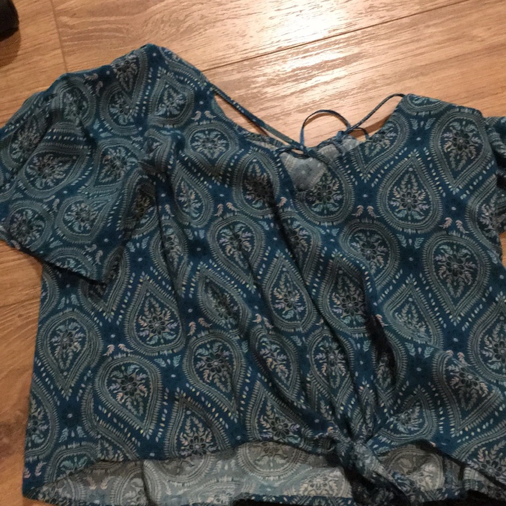 Crop top